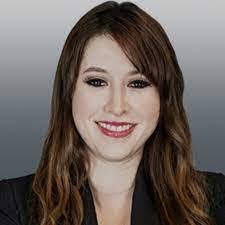 Jess Wynn's Instagram, Twitter & Facebook