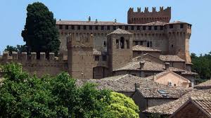 Nel suo centro storico vivono 2000 abitanti. Il Borgo Dei Borghi 2019 Anticipazioni Finale Di Stasera 20 Ottobre Su Rai 3