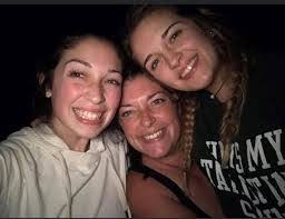 Deb Barclay's Instagram, Twitter & Facebook