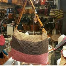 Masih cukup asik juga buat ke kampus. Tas Selempang Wanita Murah Rajut Handle Kulit Bahan Berkualitas Di Yogyakarta Tribunjualbeli Com