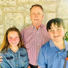 Happy Father's Day from David & Twins! #family #fathersday #happyfathersday #twinsofinstagram #nancygrace