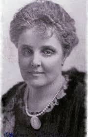 Flora Gray's Instagram, Twitter & Facebook