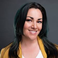 Ashley Mueller's Instagram, Twitter & Facebook