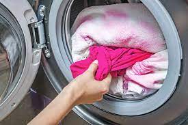 Cover the surface of the stain with baby powder and give it 30 minutes to absorb the grease. How To Remove Dye Stains From Clothes And Upholstery