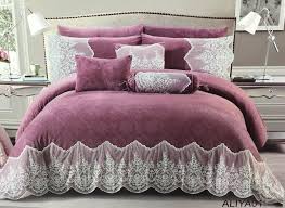 لحاف مخمل مطرز حفر على دنتيل نفرين 9 قطع لحاف فرو٢٤٠ ٢٦٠ مفرش مطاط كرنيش٢٠٠ ٢٠٠ ٤كيس مخده كبير ٢مخده مربع السعر 360 ريال متجر ام جها Home Decor Furniture Bed