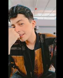 Ricardo Colunga's Instagram, Twitter & Facebook