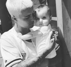 Justin bieber and lady gaga perform together at 2011 bambi awards. Justin Bieber Breaks Own Fan Photo Ban As He Posts Photo Of Himself Holding Cute Armenian Baby