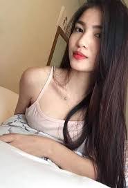 Hannah Fernandez's Instagram, Twitter & Facebook