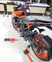 Here in this post, you can get to know about the ktm duke price list in india 2021 with technical specifications, key features, top speed, mileage, review, images. 2020 Ktm Duke 200 Bs6 Gets All New Design Launch Soon