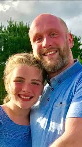 Ashley Cartledge's Instagram, Twitter & Facebook