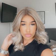 Jules Anne's Instagram, Twitter & Facebook