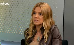 VÍDEO: Ex-atriz do SBT explica troca das novelas para trabalhar como corretora de imóveis