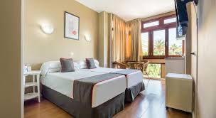 We review all returns and take customer feedback very seriously. Oyo Miami Santa Catalina Gran Canaria 2021 Updated Deals 37 Hd Photos Reviews