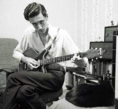 After brian meets you at a party, he gets the inspiration to write a song. Brian May With Short Hair Mid 1960 S Queen
