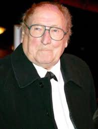 PHOTOS Lambert Wilson à Cannes après son opération