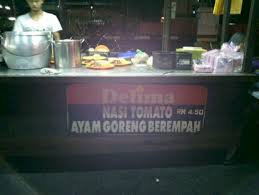 Pembangunan pesat di sini seiring dengan prospek pelancongan yang ada di bandar ini. Sungai Petani Makanan