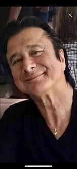 Have a Nice Tuesday Everybody His 8th note necklace is still so shiny 💕