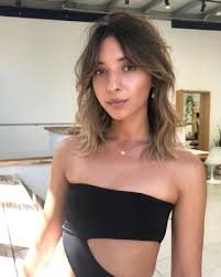 Valladares was working in hospitality when she met efron, and we expect this storyline to be the basis of a romantic comedy very soon. Who Is Zac Efron Dating Zac Efron Girlfriend Wife