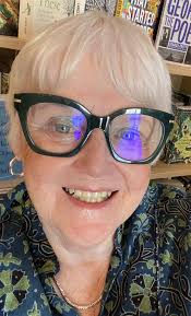 Dr Janet Dyson to give Dunmow Art Group talk after appearance