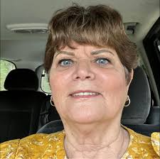 Sharon Kay Carpenter Divers Cox, 81, of Ravenswood, West Virginia, passed  away peacefully