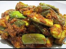 Masukkan bahan sambel yang sudah d goreng, tambahkan terasi dan tambahkan. Terung Masak Sambal Youtube