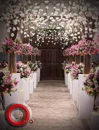 Wedding Aisle Decorated With Pink And White Flowers 2040430 Dekorasi Perkawinan Bunga Perkawinan