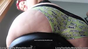 SophiaSylvan - Stepmom Gives Snooping Stepson Yoga Pants Farts - ManyVids