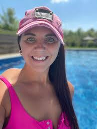 Emily Reiter's Instagram, Twitter & Facebook