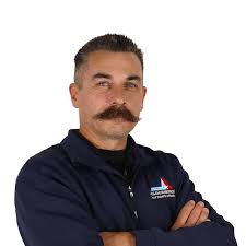 Contacta con nosotros