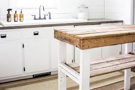 Build kitchen cabinets with pallets. 65 Cool Wood Pallet Ideas For The Home And Garden Loveproperty Com