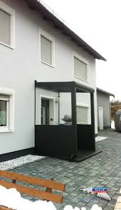 Ein Alu Hausturvordach Der Marke Rexovita Titan 2m X 1 5m In Anthrazit Mit Plexiglas Xt 8mm Massivplatten Haus Aussendesign Hausturvordach Vordach Hauseingang