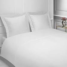 Nous vous proposons des modèles notre sélection de taies d'oreillers peut également s'assortir aux draps et aux housses de couette pour ce faire, nous vous proposons un grand choix de taies d'oreillers de couleurs unies. Taie D Oreiller 50x70 Percale Haut Luxe 160 Fils Cm2 Vendome La Compagnie Du Blanc