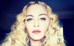 Maybe you would like to learn more about one of these? Madonna Udivila Poklonnikov Izmeneniyami Vo Vneshnosti