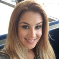 10 "Sandra Freitas" profiles