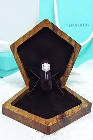 Engagement Ring Boxes 31 Creative Ideas For A Perfect Proposal Creative Engagement Rings Engagement Ring Box White Gold Engagement Rings Vintage
