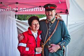 Tasr o tom informovala silvia kostelná zo slovenského červeného kríža. Na Akcii Bojov Karpaty 1914 1915 Nizna Polianka 2017 Sme Mali Zastupenie Aj Z Nasho Spolku Kde Gabika S Tymom Cervenokriziakov Predviedla Svoje Schopnosti Perfektneho Maskovania Poranenia Slovensky Cerveny Kriz Miestny Spolok Kamenica