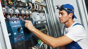 Trabajos de electricista en méxico, el empleo que necesitas en nuestra bolsa de trabajo, diario requisitos: Cual Es La Diferencia Entre Un Electricista Y Un Tecnico Electricista