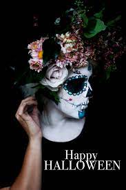Wenn du keine lust auf ein umfangreiches kostüm hast, kannst du dir auch einfach mit schminke einen mexikanischen totenkopf ins gesicht malen. Diy Halloween Kostum Dia De Los Muertos Ein Zimmer Voller Bilder