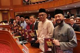 Sebagai rujukan dan panduan untuk rakyat malaysia memperoleh maklumat yang sahih berkenaan bajet 2020, berikut dikongsikan ringkasan pembentangan yang akan ditayangkan secara langsung di saluran rtm Penjawat Awam Kedah Dapat Rm750