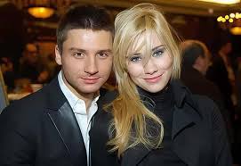 Ask anything you want to learn about анна белодедова by getting answers on askfm. Anna Belodedova I Sergej Lazarev Vmeste Ili Net Zachem Skryvayut Otnosheniya Kto Yavlyaetsya Materyu Dochki Sergeya Lazareva