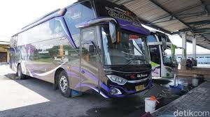 Saat ini sudah lebih dari 100 unit bus yang dimiliki. Lowongan Kerja Po Haryanto Tempat Menginapnya Crazy Rich Arab