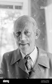 Vvd man hi-res stock photography and images