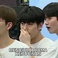 Meme Kocak Bts Meme Kocak Di 2020 Humor Lucu Cartoon Jokes Meme