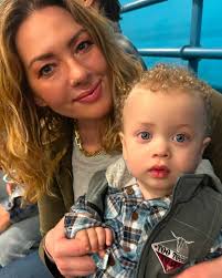 Tana Oliver's Instagram, Twitter & Facebook