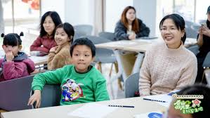 当春节遇见AI：香山街社区上演“未来演员请就位”_中华教育在线