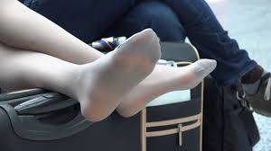 ashivsky: つま先の部分がエロい パンスト ストッキング 足裏 … - mstdn.jp