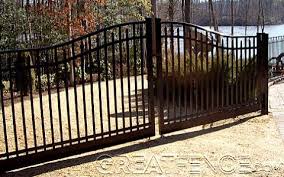 Flat Top With Spear Estate Gate In Black Gloss Matching Aluminum Fence Panels Are Available Estate Gates Fence Design Aluminum Fence