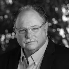 Book captures beauty of World War II flight jacket art — General Aviation  News