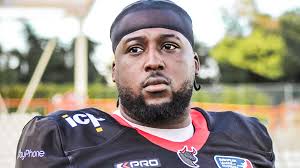 The Hamburg Sea Devils sign Jeremy Hecker.