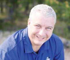 July 2016 Vol. 3 No. 7 Dr. Bill Bouknight Installed as first Pastor  Emeritus of Trenholm Road UMC